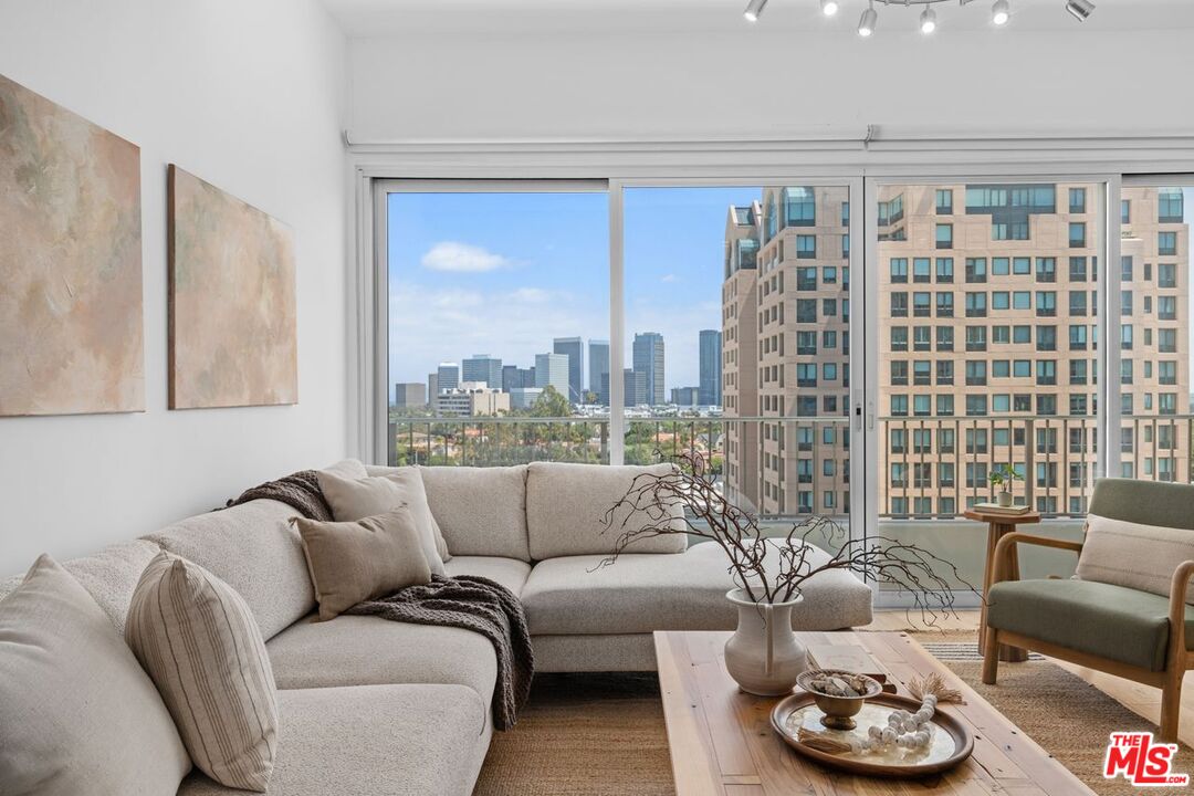 10501 Wilshire Blvd Unit: 1011