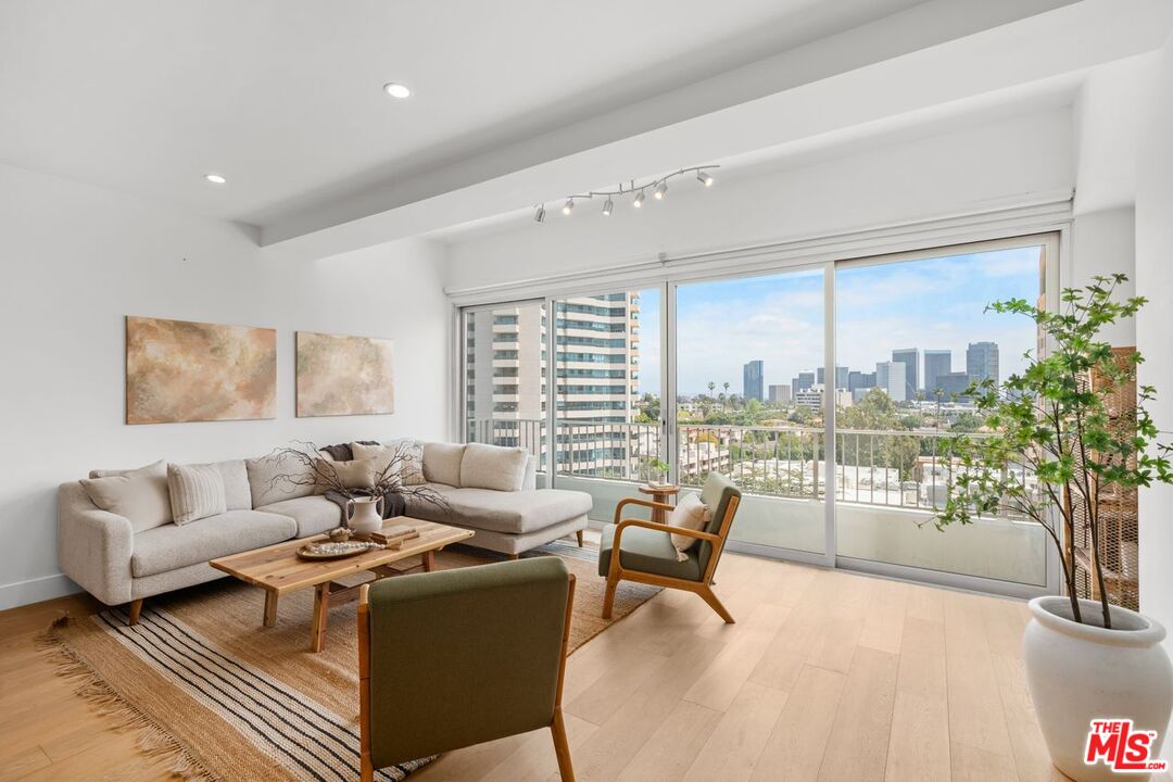 10501 Wilshire Blvd Unit: 1011