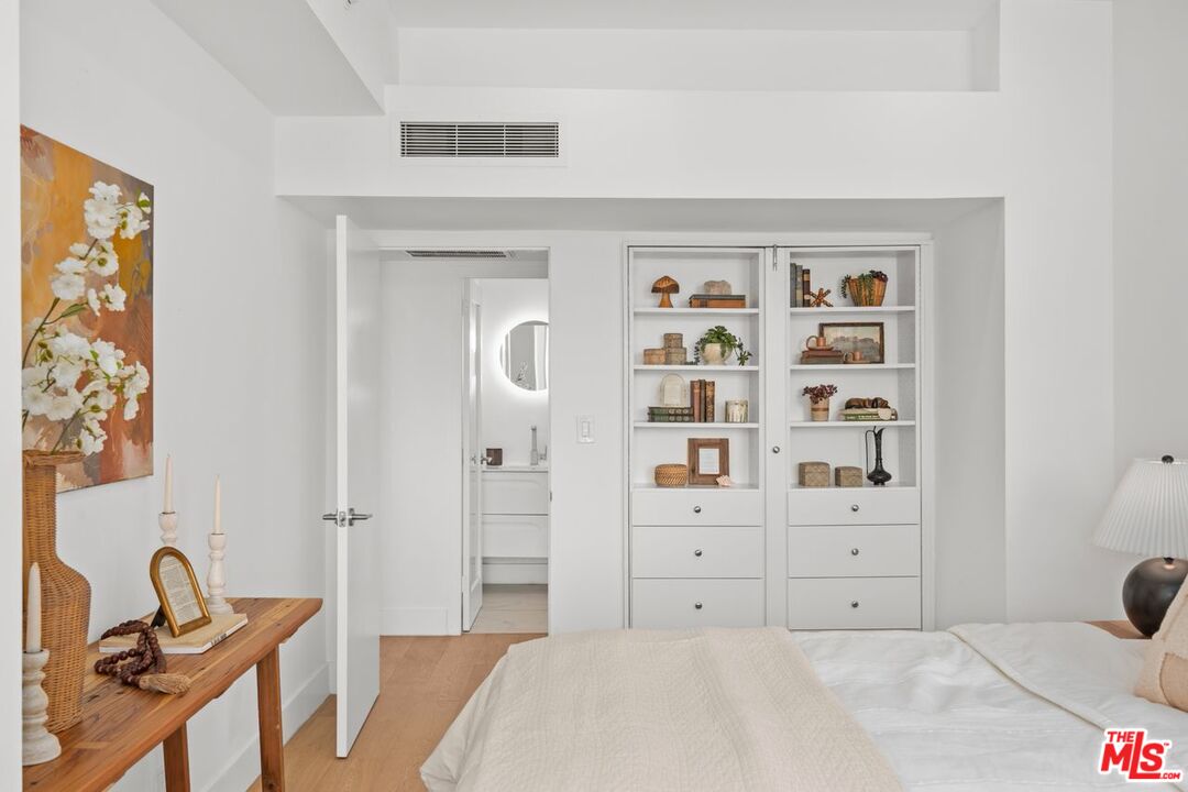 10501 Wilshire Blvd Unit: 1011