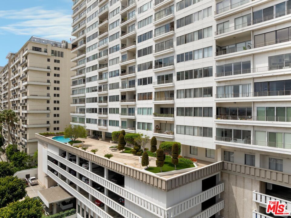 10501 Wilshire Blvd Unit: 1011