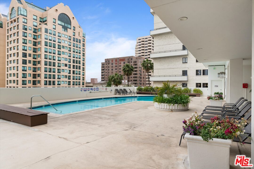 10501 Wilshire Blvd Unit: 1011