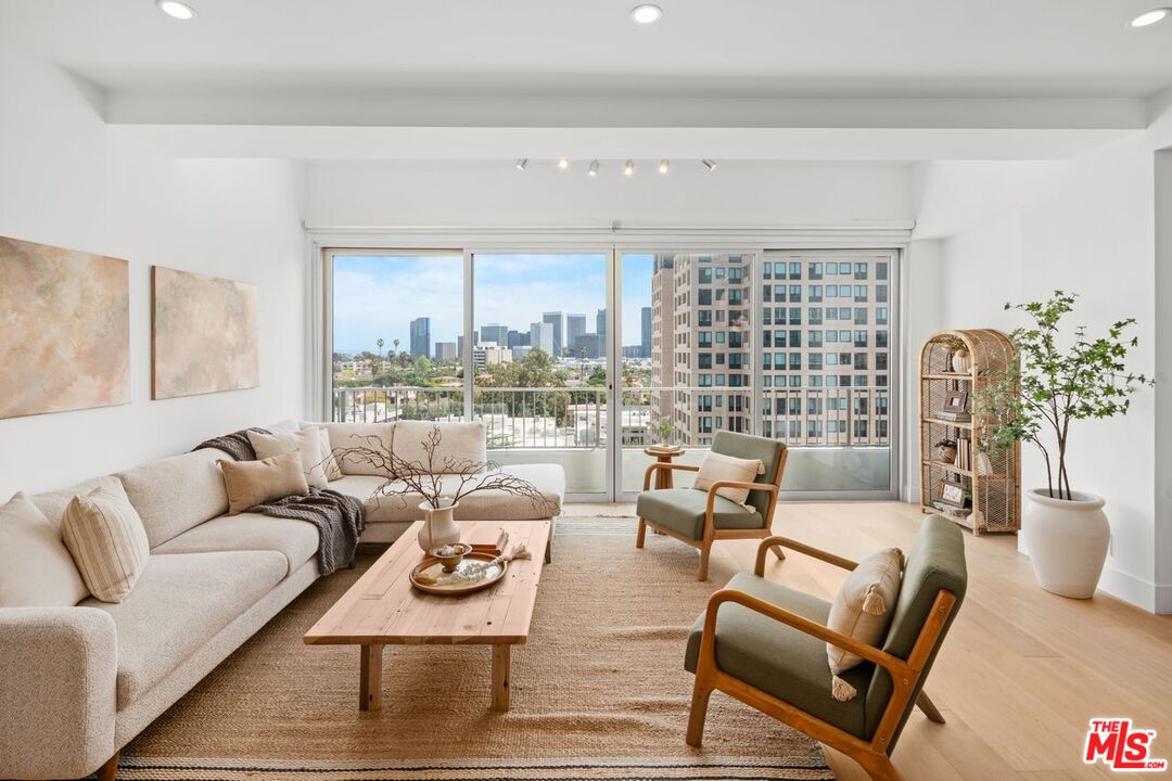 10501 Wilshire Blvd Unit: 1011