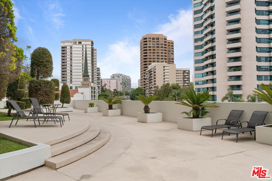 10501 Wilshire Blvd Unit: 1011