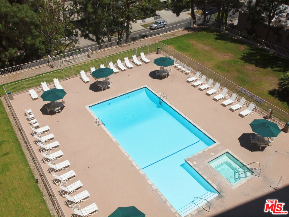 100 S Doheny Dr Unit: 708