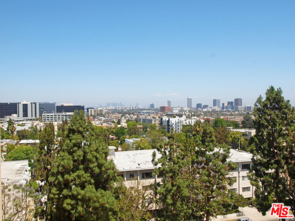 100 S Doheny Dr Unit: 708