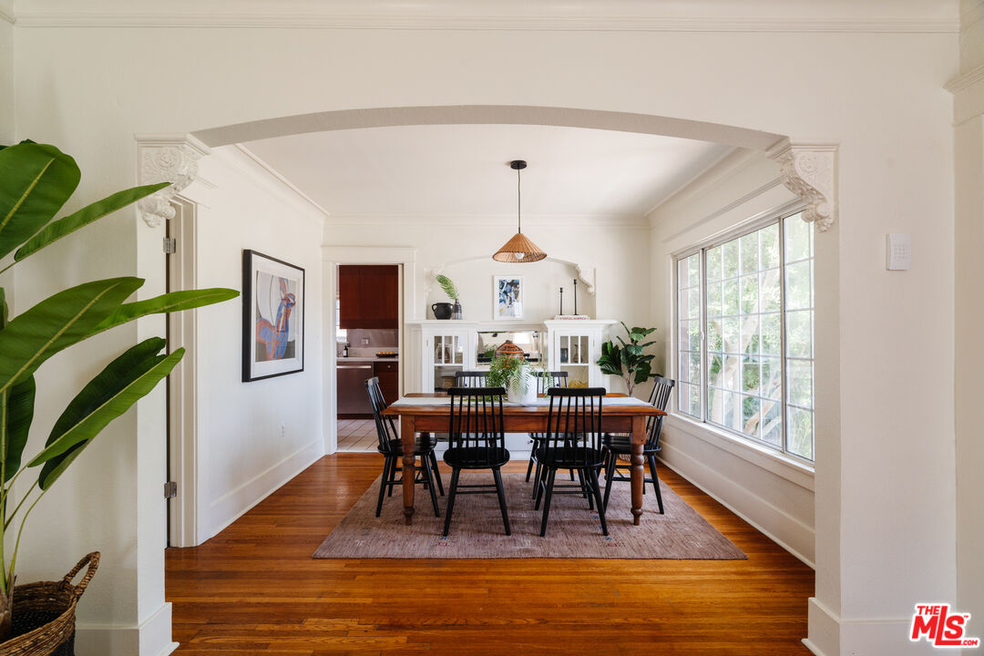 2107 S Mansfield Ave