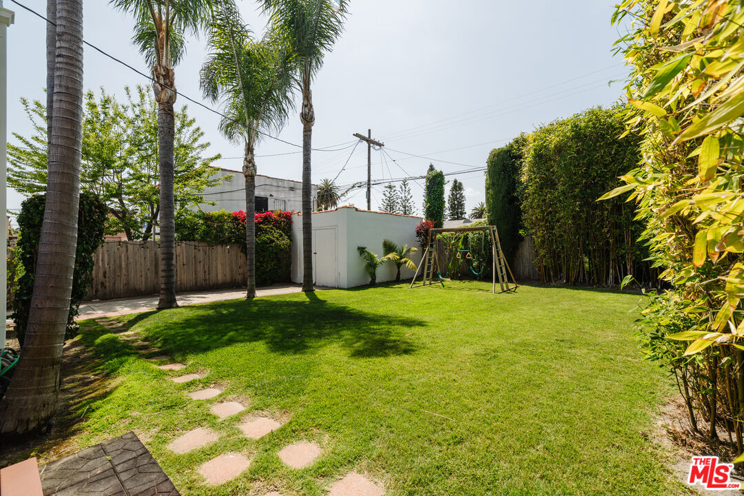 2107 S Mansfield Ave