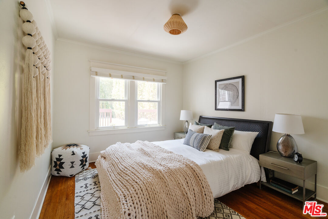 2107 S Mansfield Ave