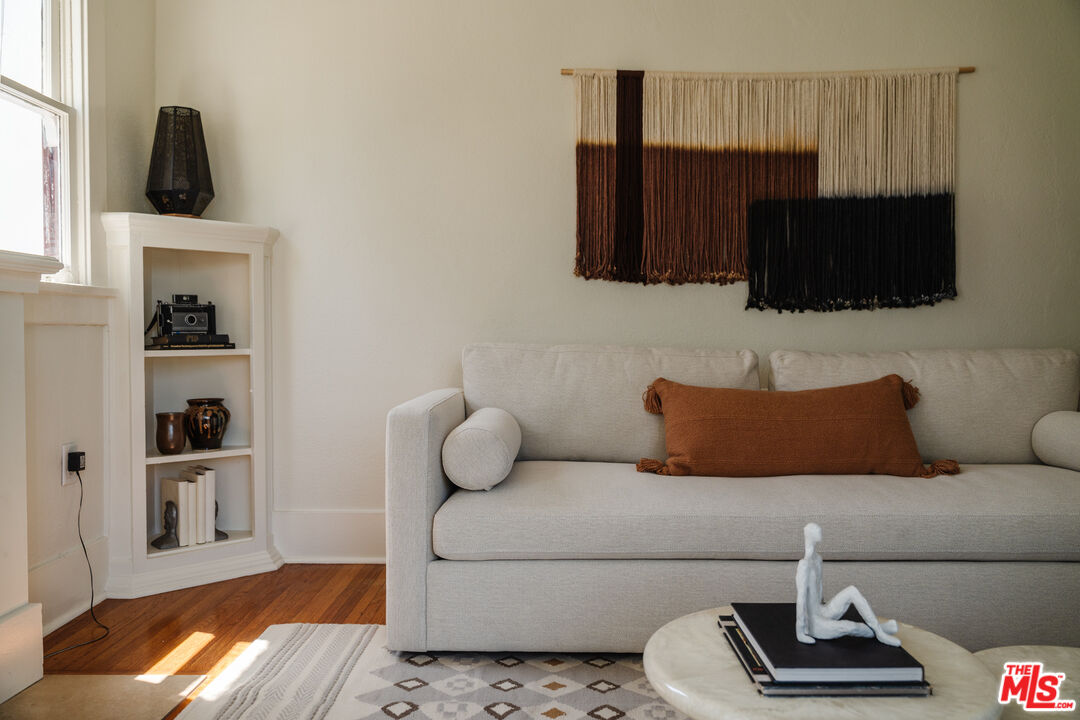 2107 S Mansfield Ave