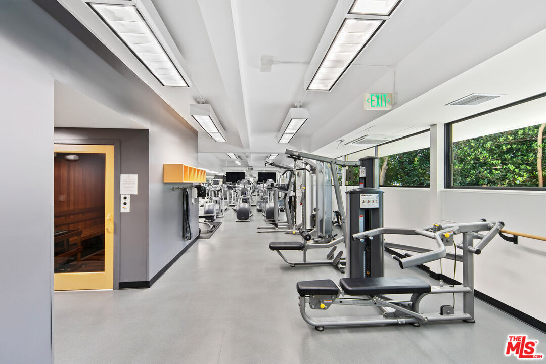 2220 Avenue Of The Stars Unit: 1805