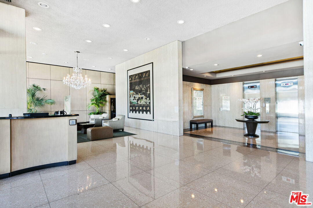 2220 Avenue Of The Stars Unit: 1805