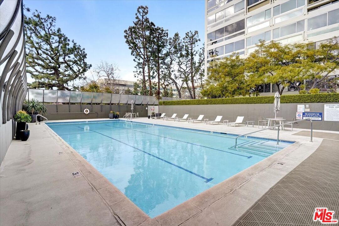 2220 Avenue Of The Stars Unit: 1805