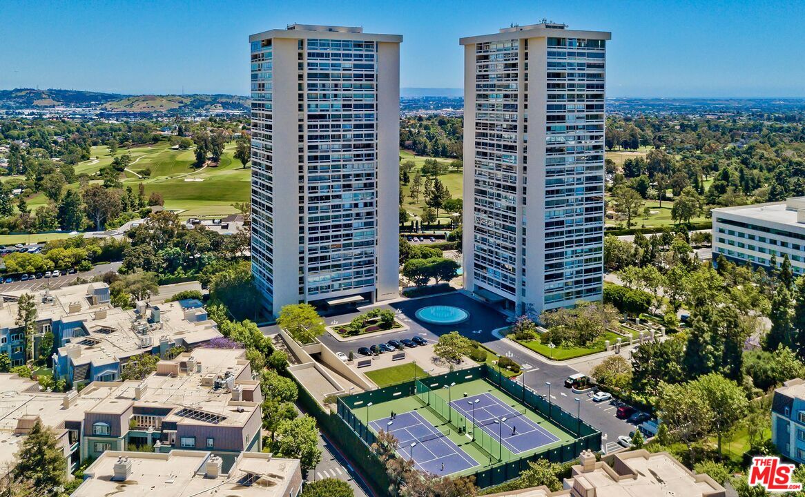 2220 Avenue Of The Stars Unit: 1805