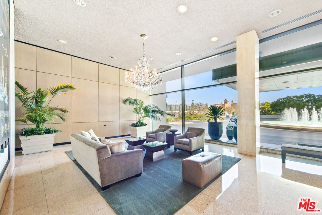 2220 Avenue Of The Stars Unit: 1805