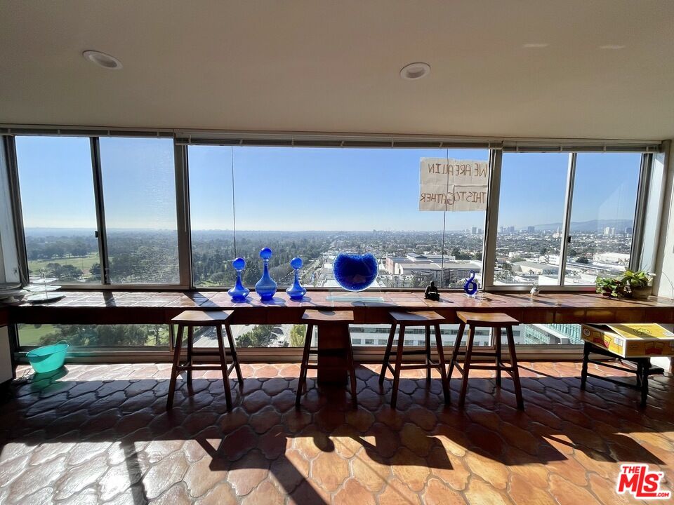 2220 Avenue Of The Stars Unit: 1805