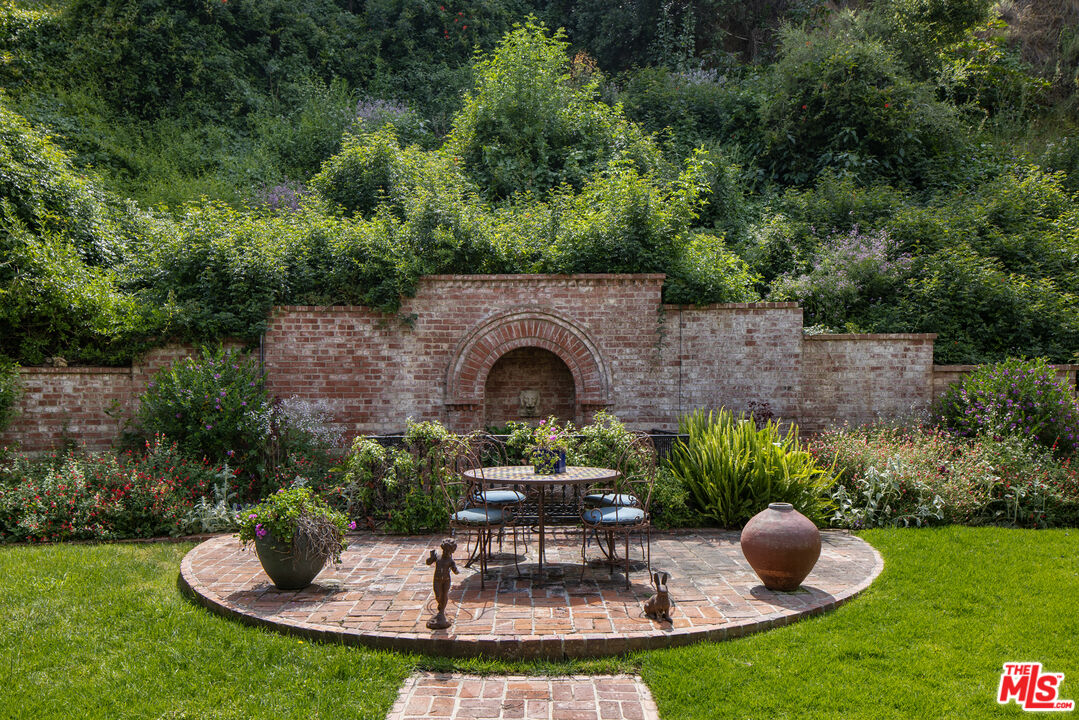 1001 Rivas Canyon Rd