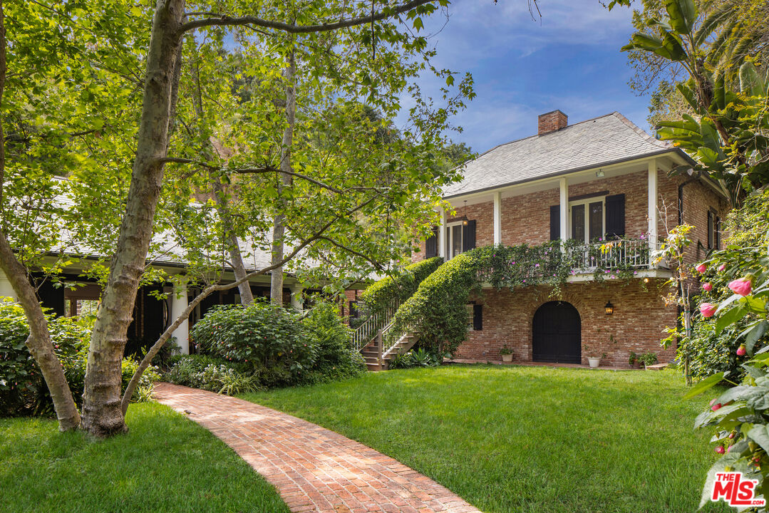 1001 Rivas Canyon Rd