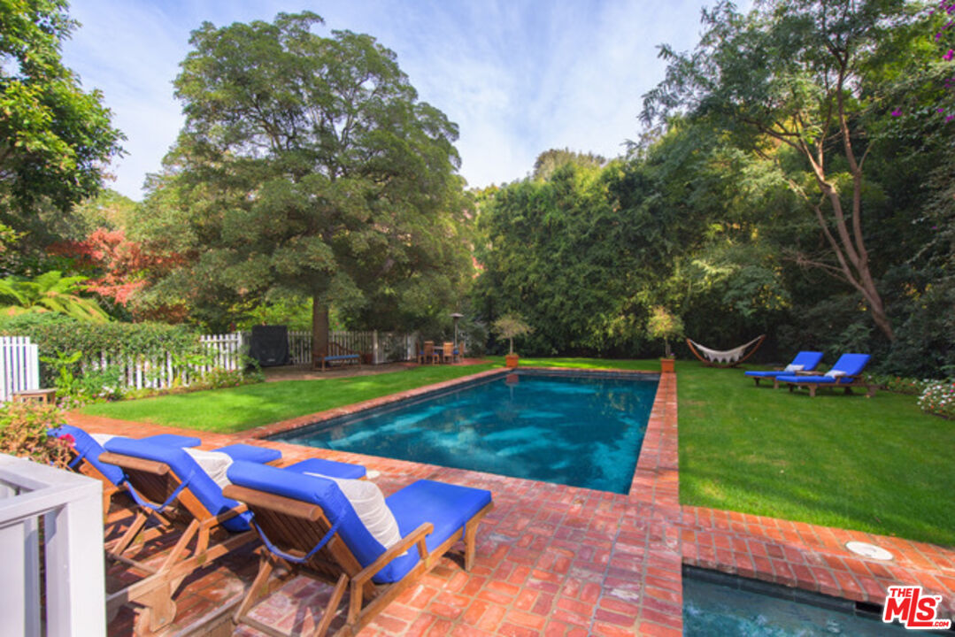 1001 Rivas Canyon Rd