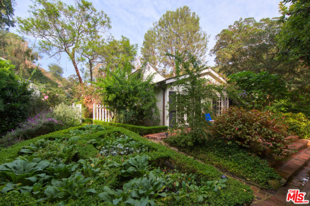 1001 Rivas Canyon Rd