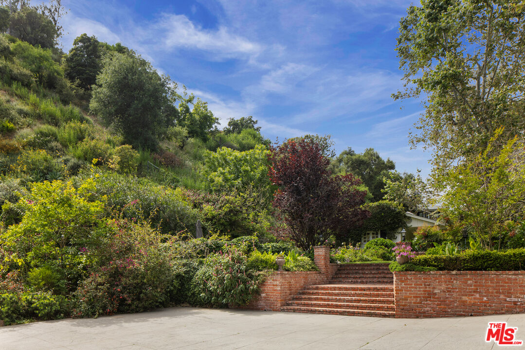 1001 Rivas Canyon Rd