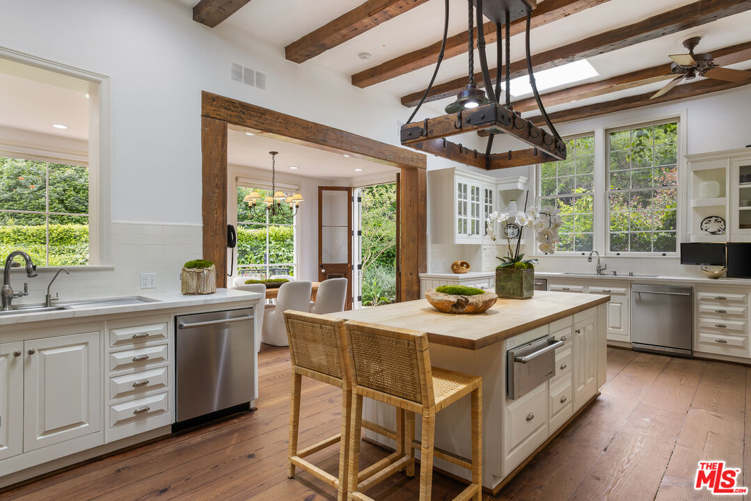 1001 Rivas Canyon Rd