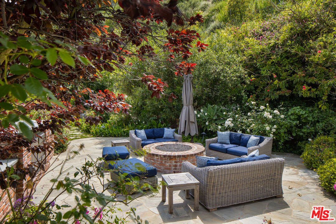 1001 Rivas Canyon Rd