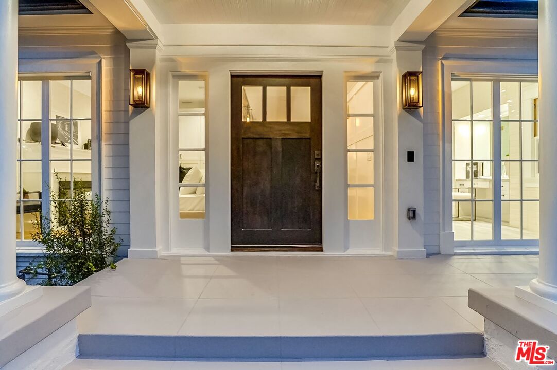 1524 N Sierra Bonita Ave