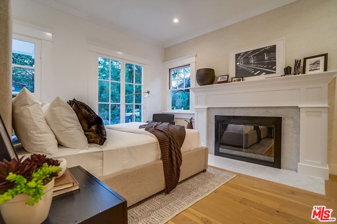 1524 N Sierra Bonita Ave