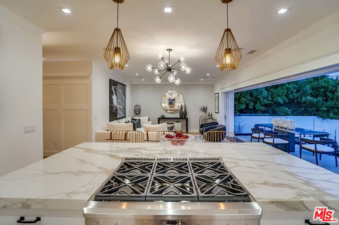 1524 N Sierra Bonita Ave