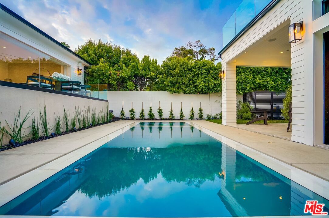 1524 N Sierra Bonita Ave