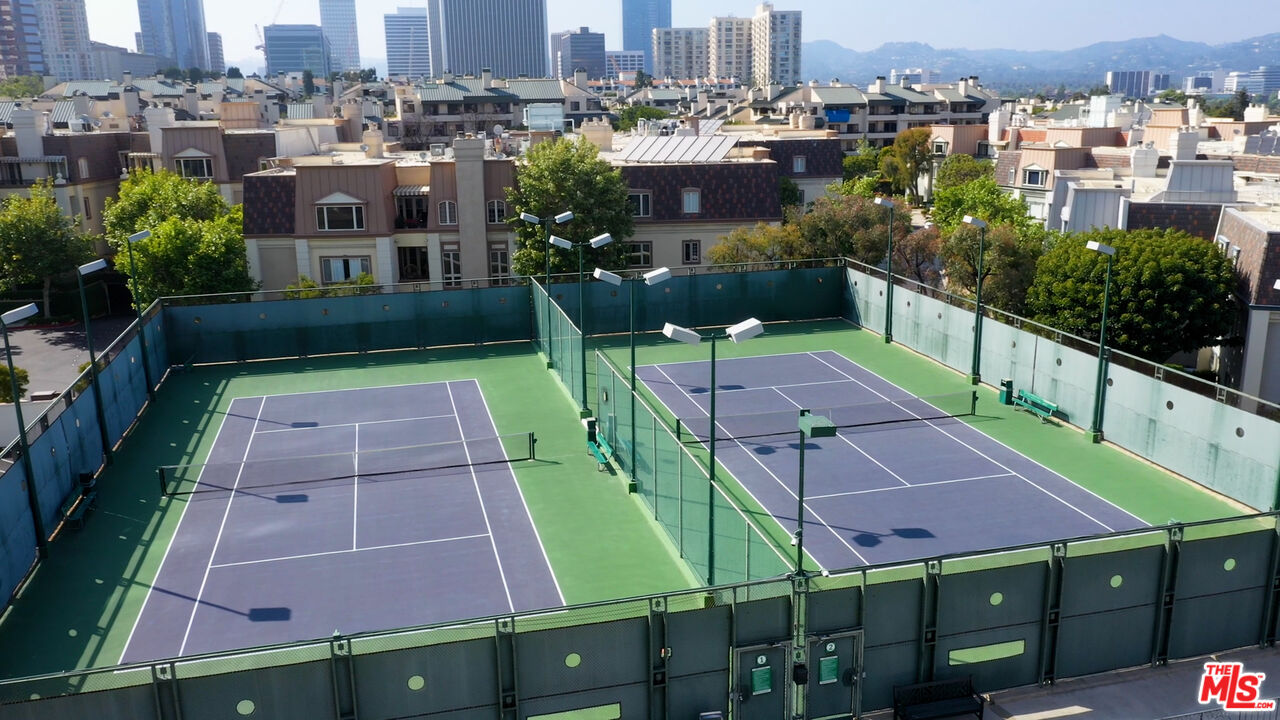 2222 Avenue Of The Stars Unit: 1506