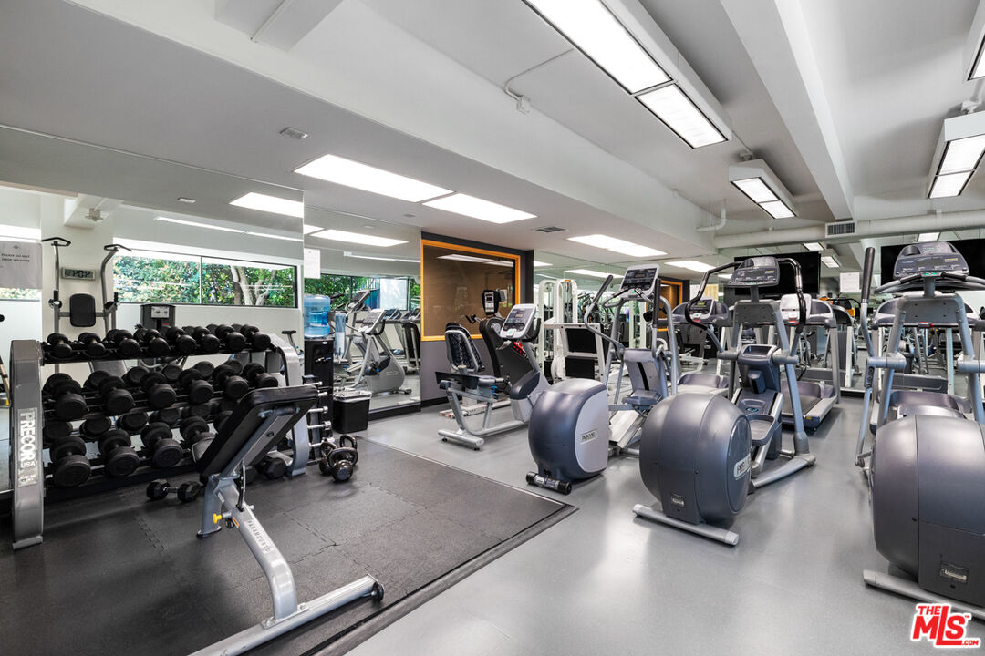 2222 Avenue Of The Stars Unit: 1506