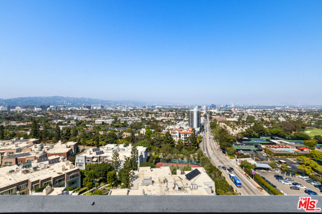 2222 Avenue Of The Stars Unit: 1506