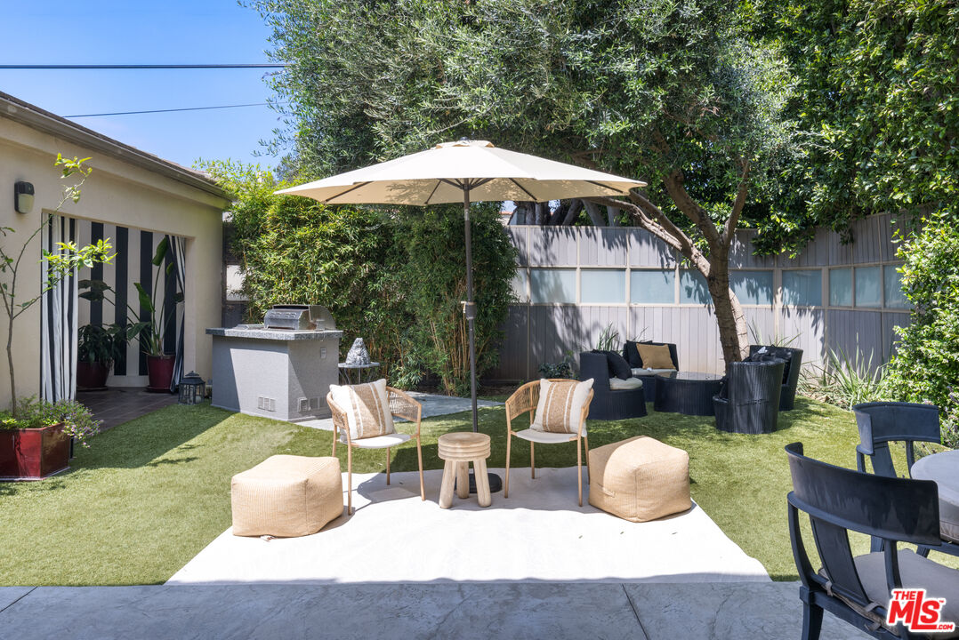 841 N Crescent Heights Blvd