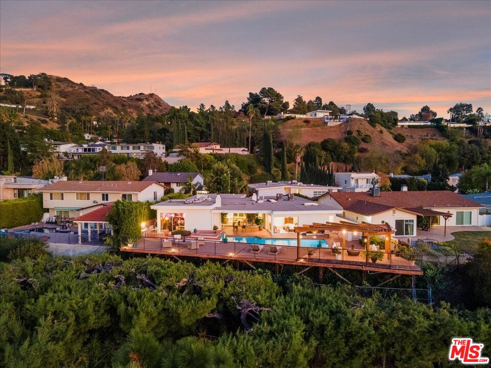 3065 Dona Susana Dr