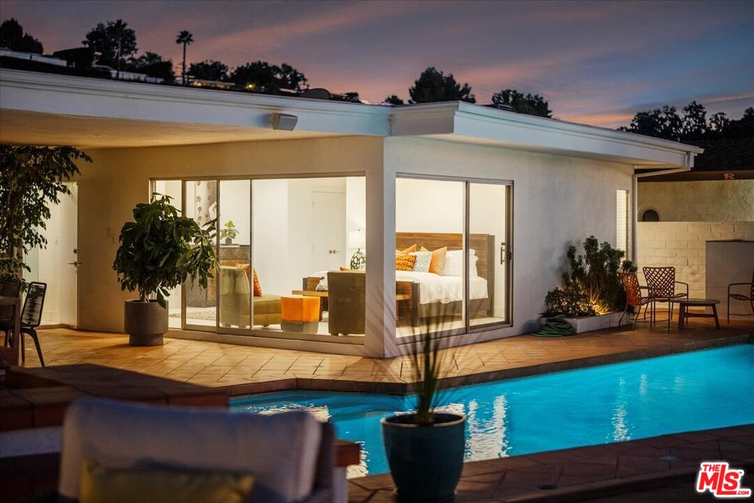 3065 Dona Susana Dr