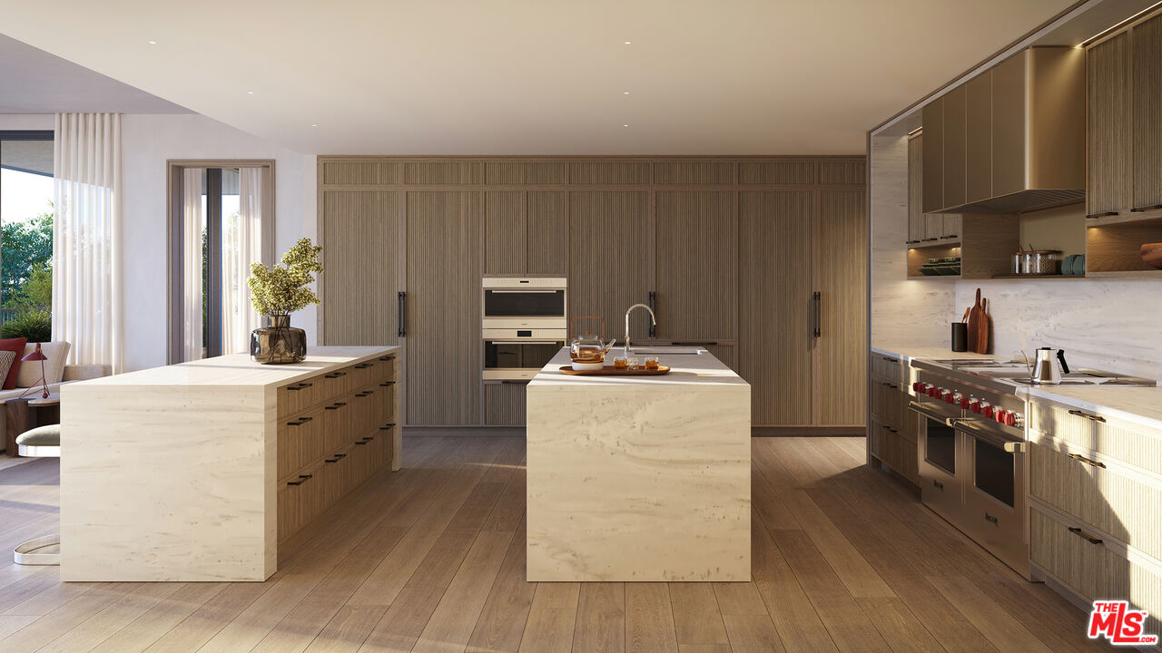 9900 S Santa Monica Blvd Unit: 2A