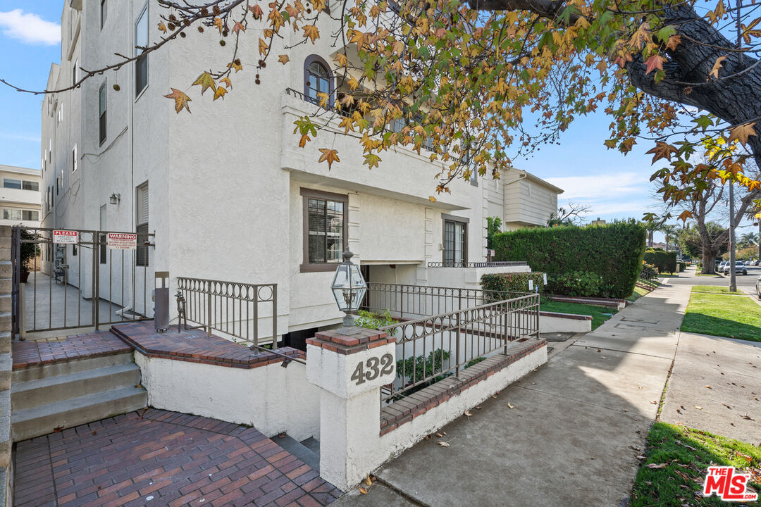 432 S Hamel Rd Unit: 303