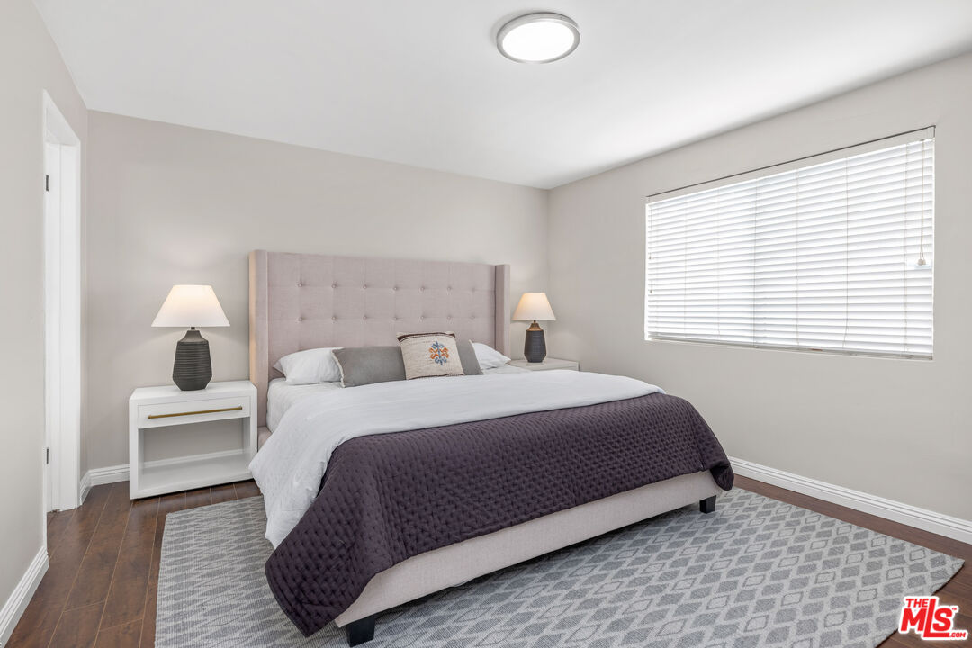 1146 E Lexington Dr Unit: 203