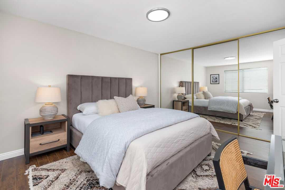 1146 E Lexington Dr Unit: 203