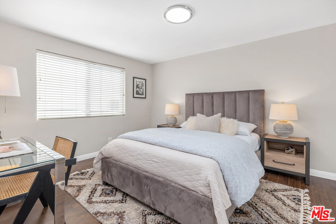 1146 E Lexington Dr Unit: 203