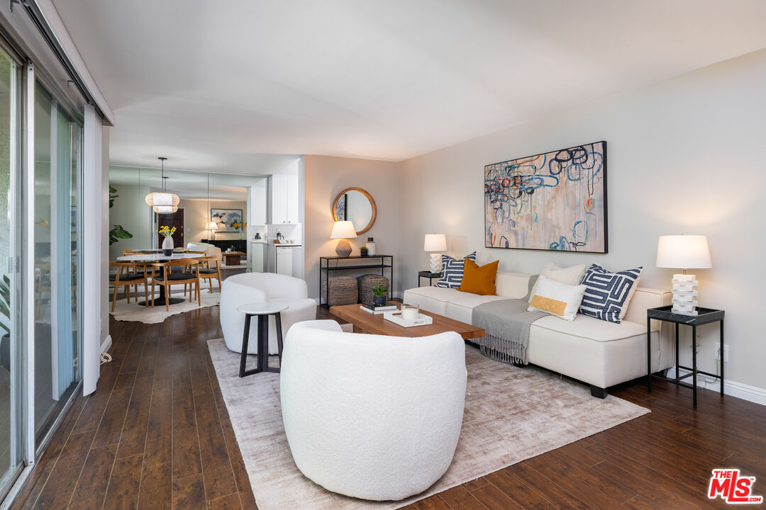 1146 E Lexington Dr Unit: 203