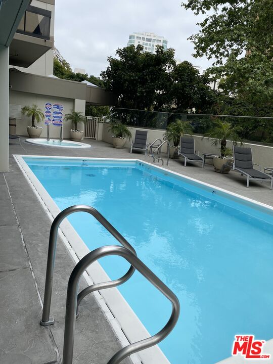 10445 Wilshire Blvd Unit: 1402