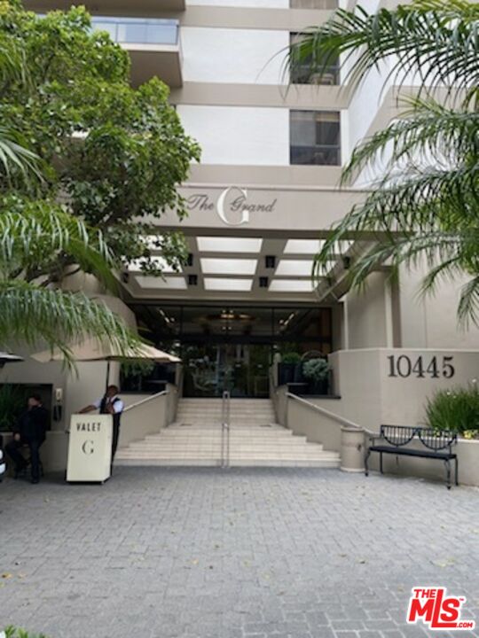 10445 Wilshire Blvd Unit: 1402