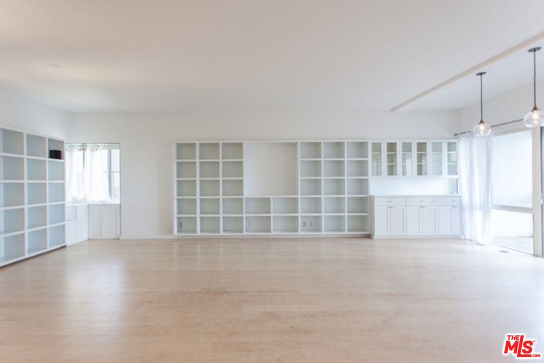 10445 Wilshire Blvd Unit: 1402