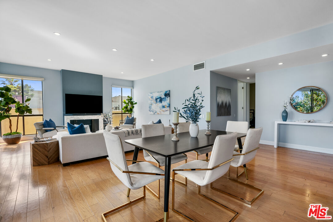 11805 Mayfield Ave Unit: 201