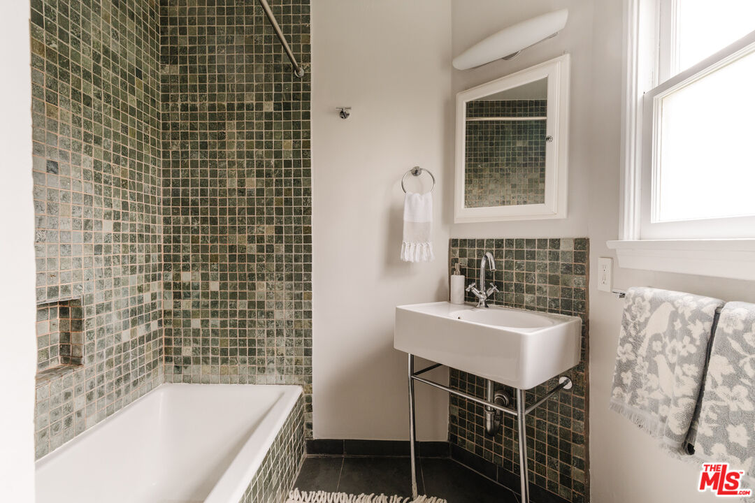 2264 29th St Unit: A