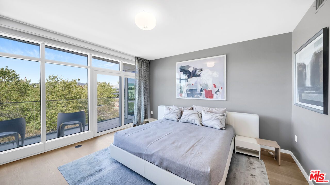 1705 Ocean Unit: 414