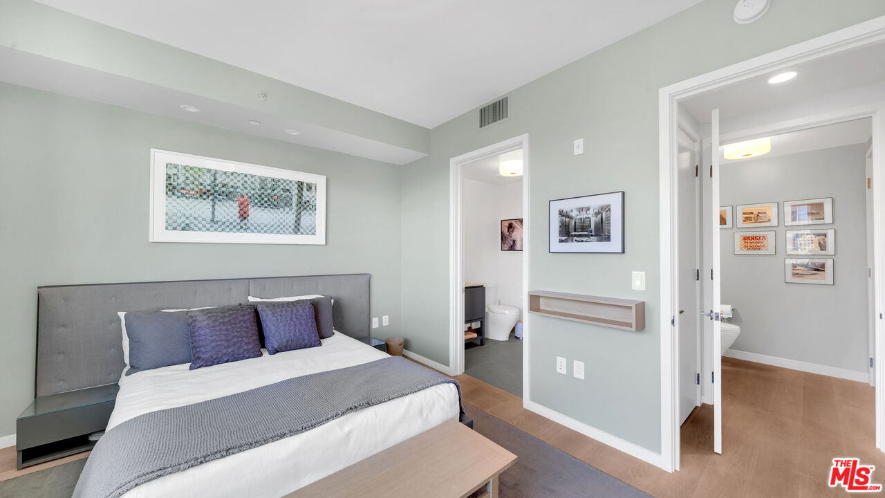 1705 Ocean Unit: 414