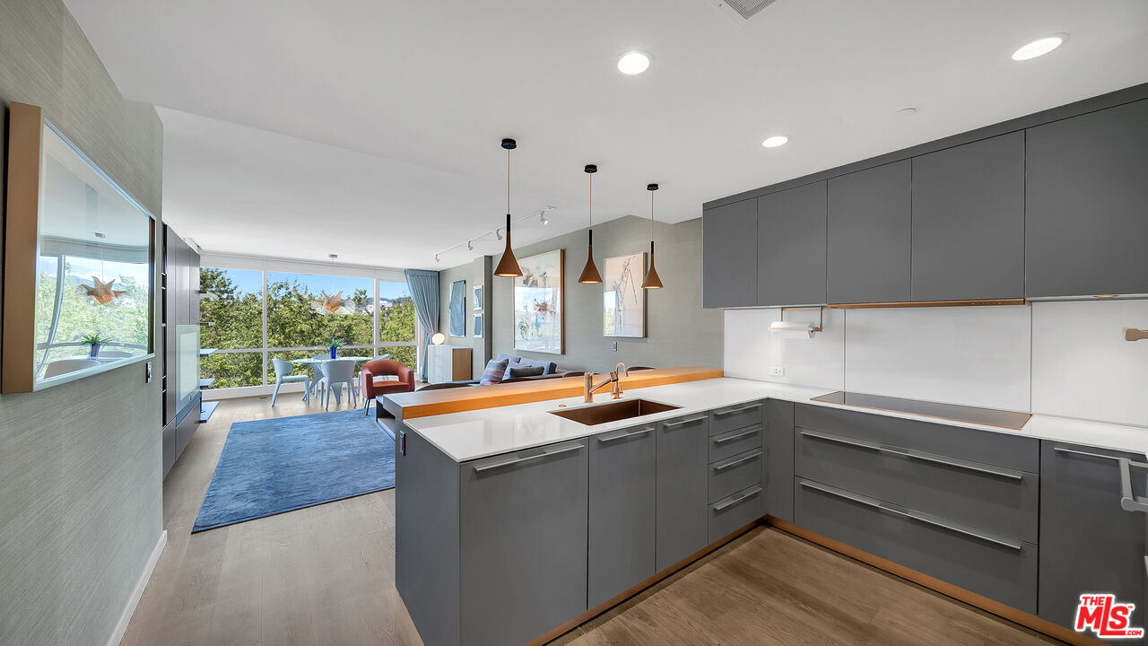 1705 Ocean Unit: 414